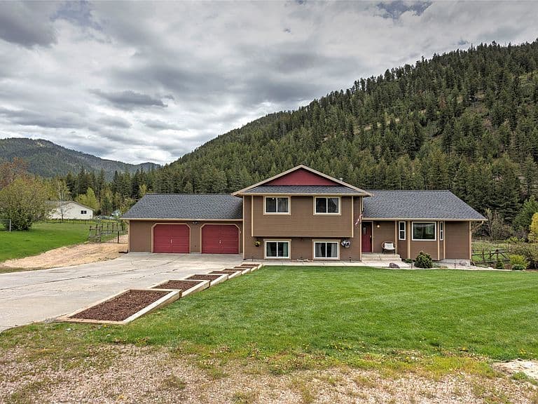 21133 Handley Loop photo 2