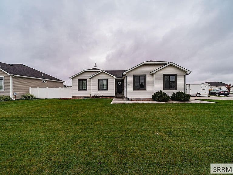 3203 N Kodiak Ln photo 3