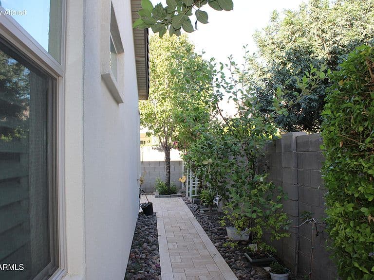 22788 E Poco Calle -- photo 4