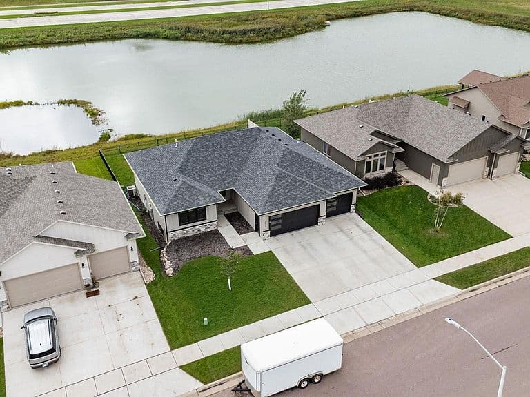 3513 E Sage Grass St photo 2