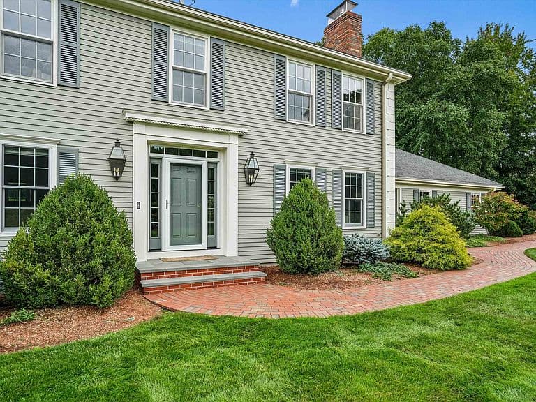 10 Puritan Drive photo 3