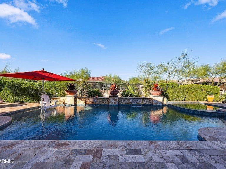 20944 W HILLCREST Boulevard photo 3