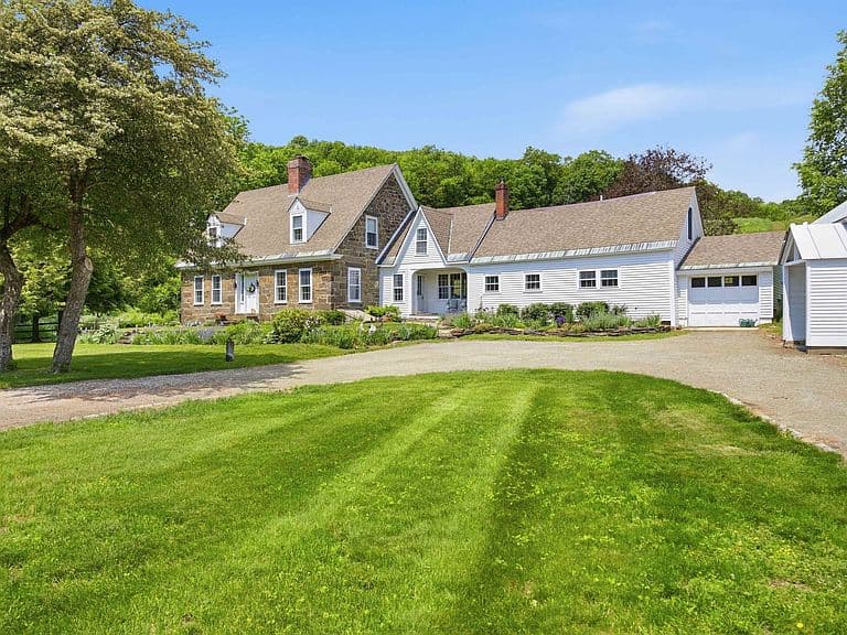 473 Kendall Road photo 1