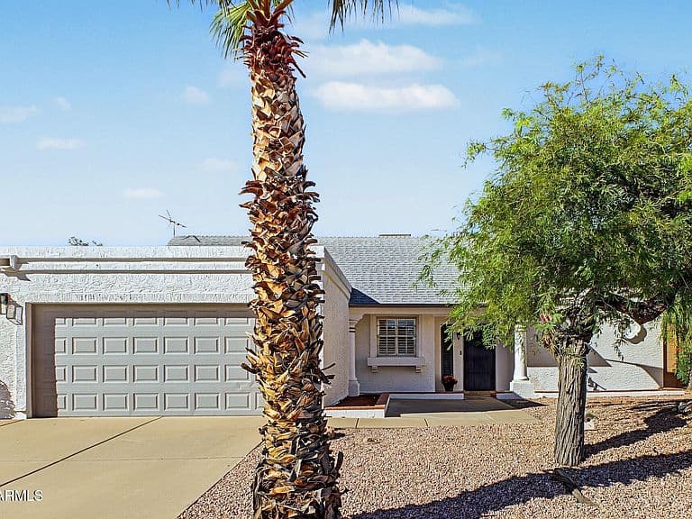 1320 E Piute Avenue photo 2