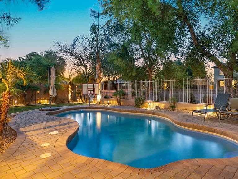1444 E AZALEA Drive photo 1