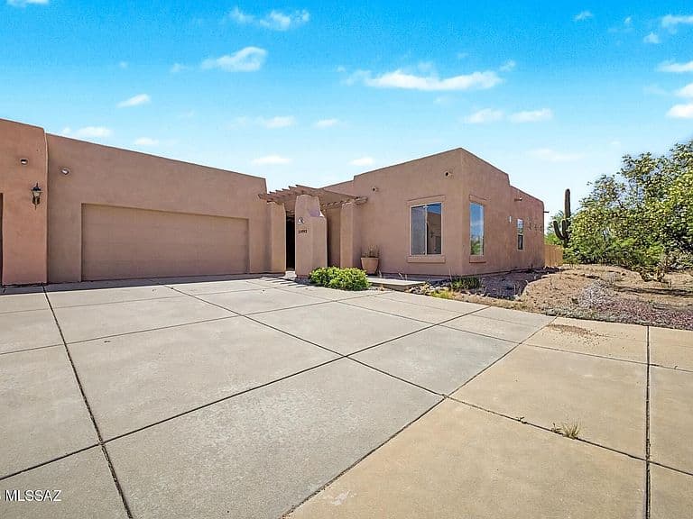 13792 E Langtry Ln photo 2