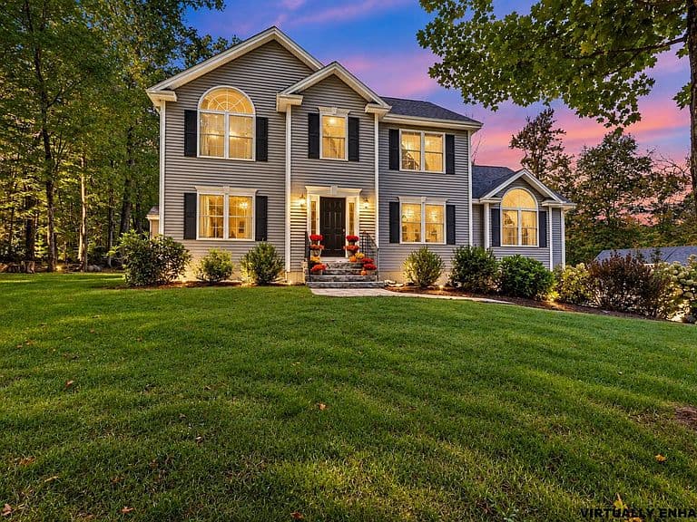 94 Mountain Road photo 1