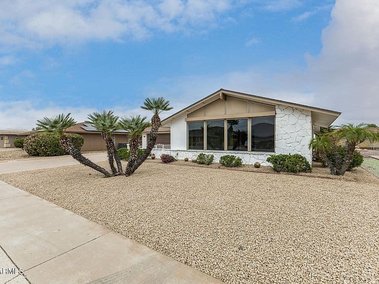 9434 W Raintree Dr photo 2