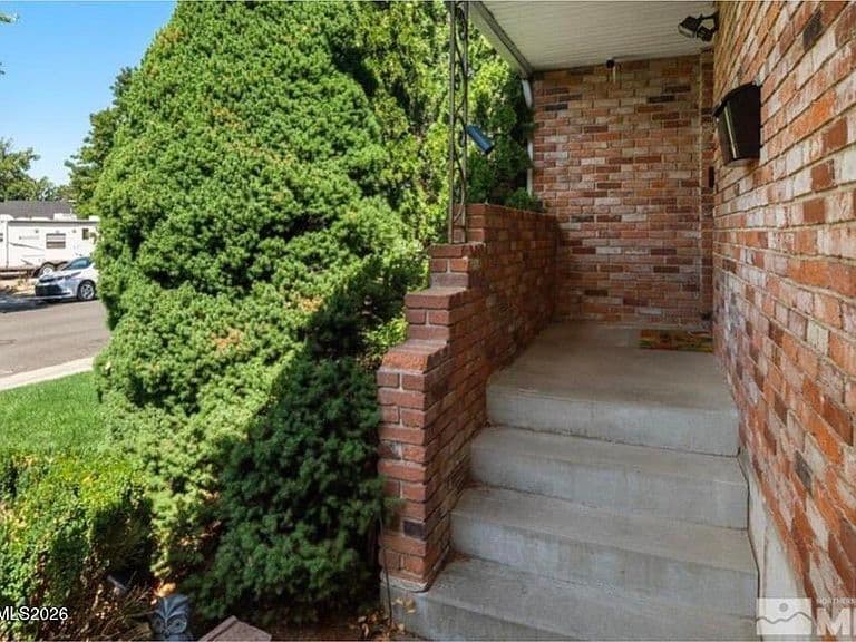 1600 Marla Dr photo 4