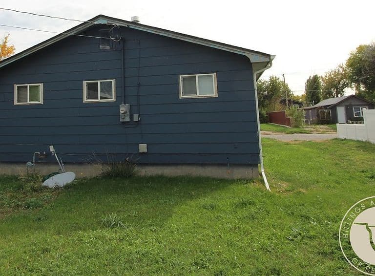 813 2nd St W photo 3