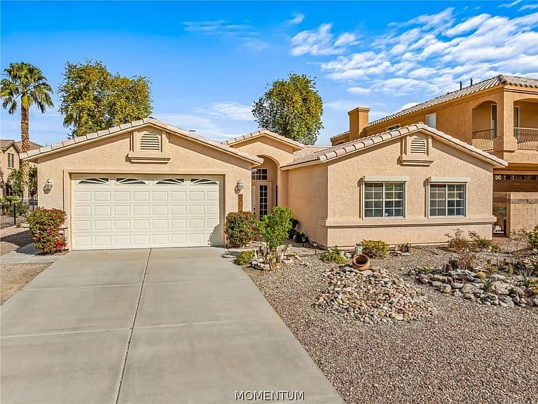 2077 E Los Lagos Drive photo 2