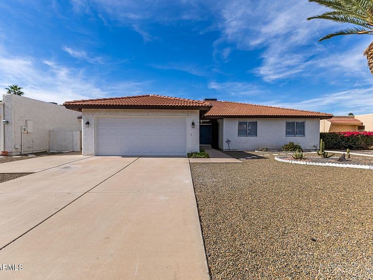 9315 E CITRUS Lane N photo 3