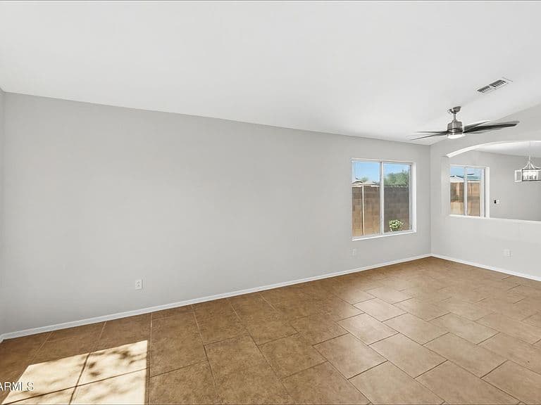 22940 W COCOPAH Street photo 4