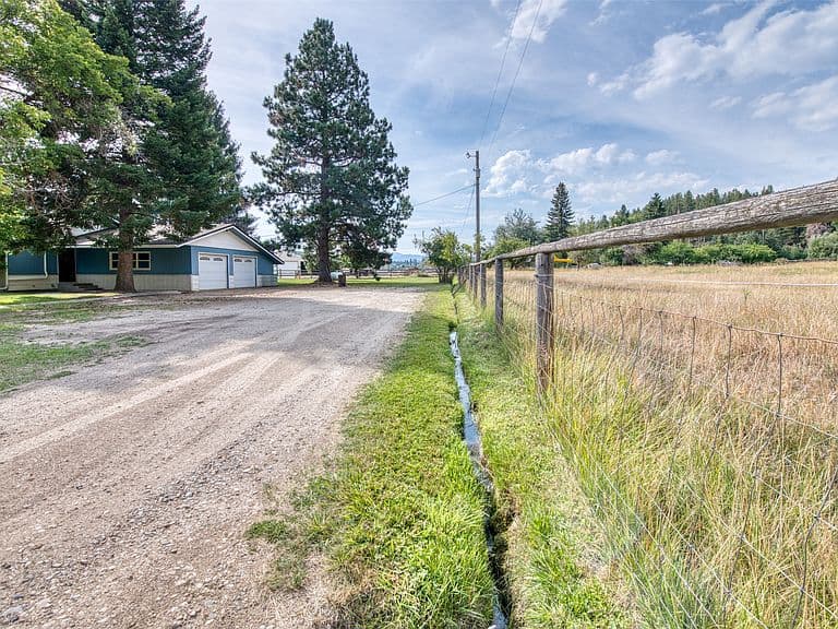 189 Bunkhouse Rd photo 5