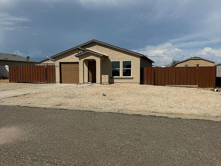 466 BRANDEIS Drive photo 3