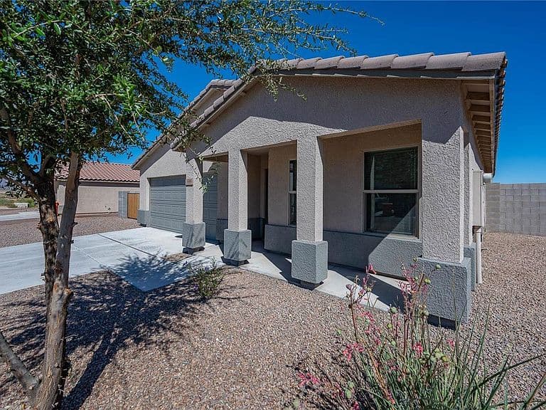 3589 E Koval Drive photo 5