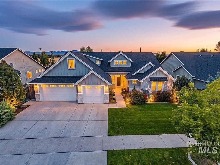 1768 N Annadale Way photo 3