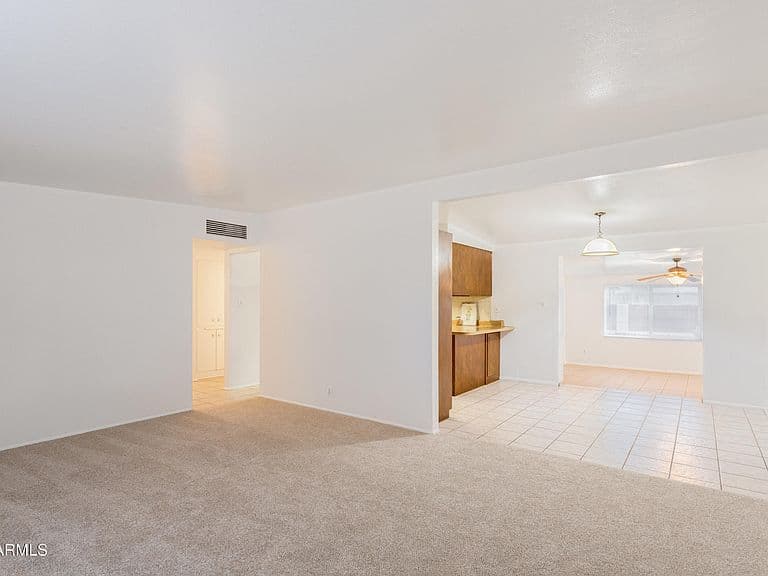 141 E KAYETAN Drive photo 5