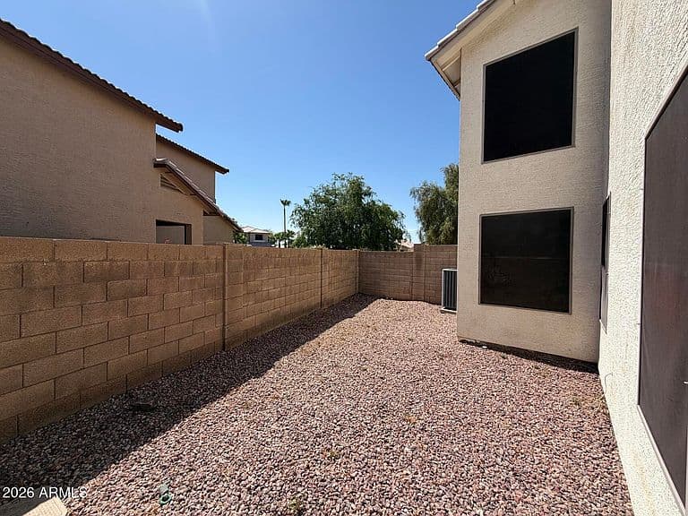 10807 W MONTE VISTA Road photo 4