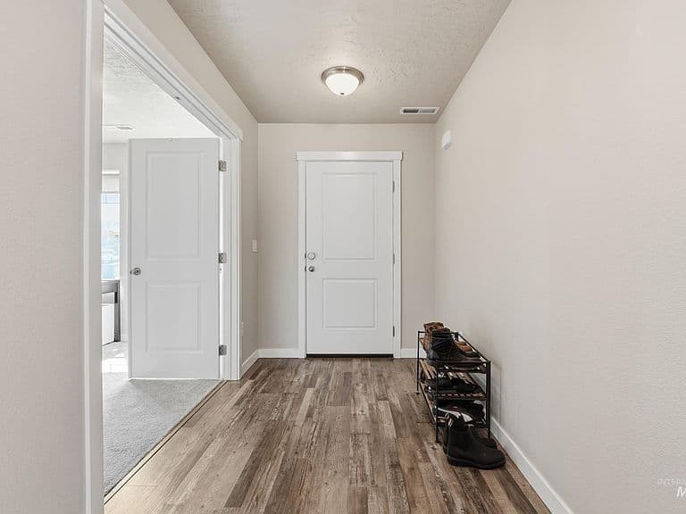 4026 E Hawk Ridge Dr photo 3