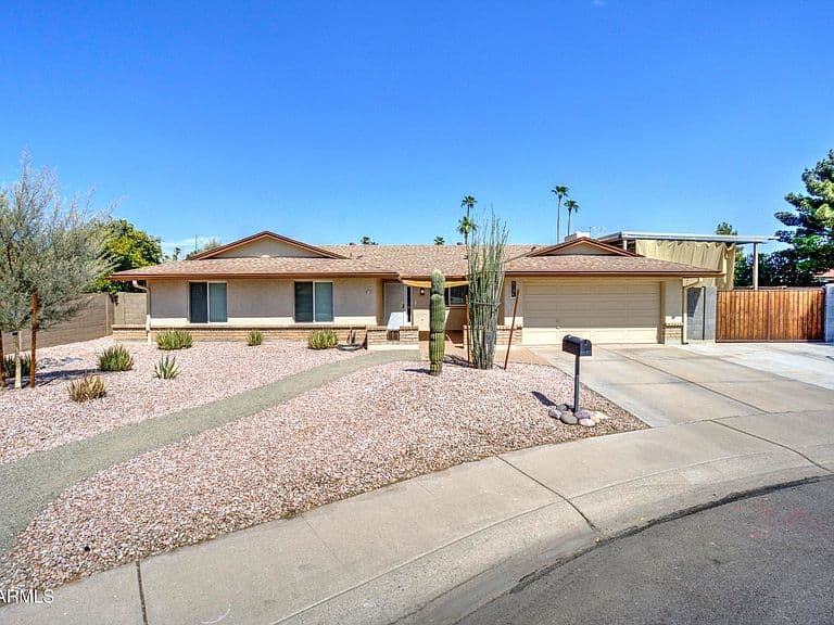 2803 W ROSEWOOD Drive photo 4