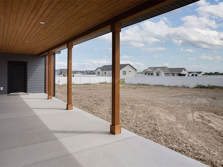 2549 Jessica St photo 4