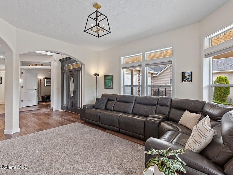 5326 E Shoreline Dr photo 5
