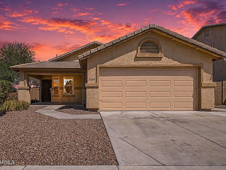 5409 S 15TH Way SE photo 1