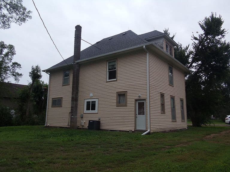 405 N Duff St photo 3