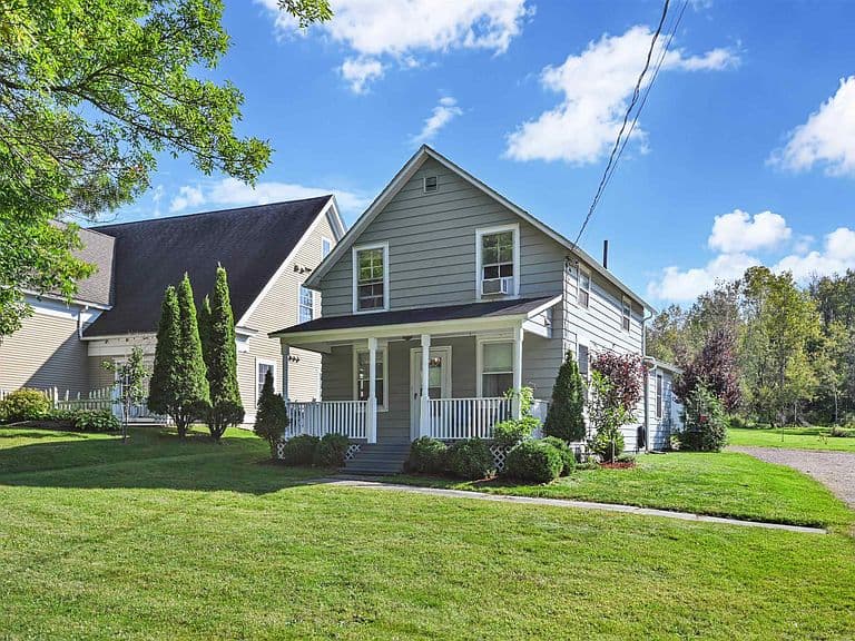 7786 Williston Road photo 1