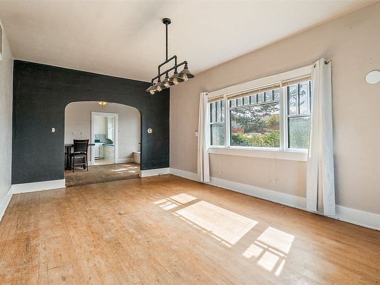 3653 McHugh Ln photo 5