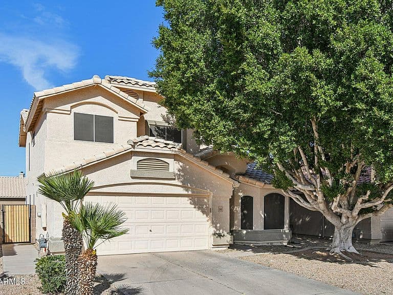 1240 E Sierra Madre Ave photo 2