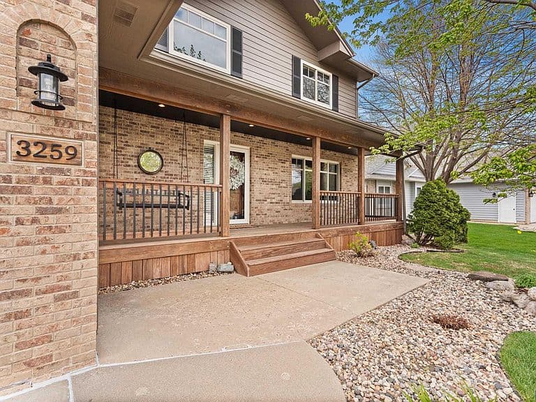 3259 S Grace Ave photo 2
