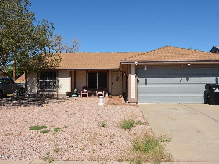 202 W ORAIBI Drive photo 1