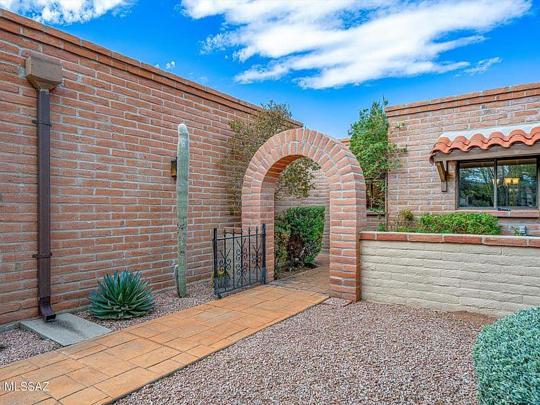 4917 N Territory Ave photo 3