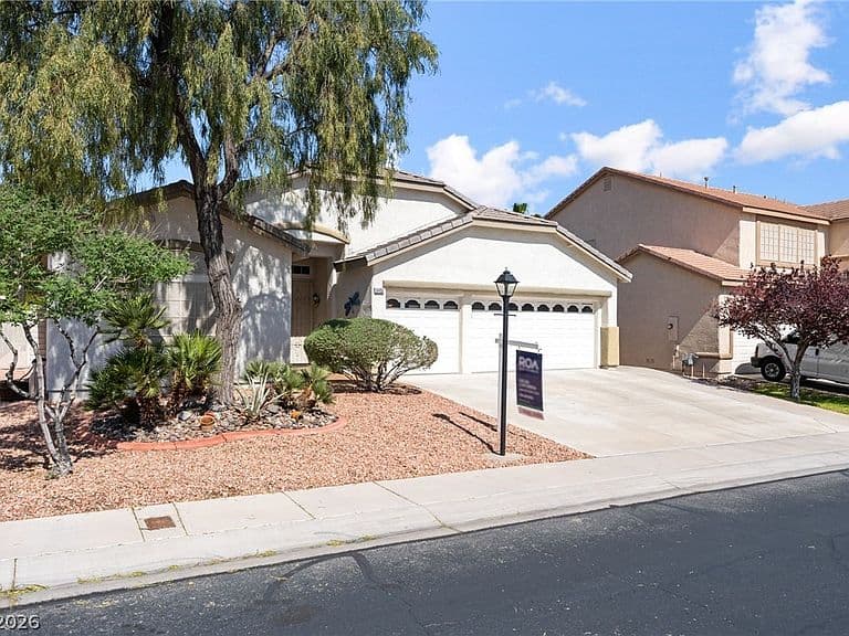 8405 Bonnie Blue St photo 4