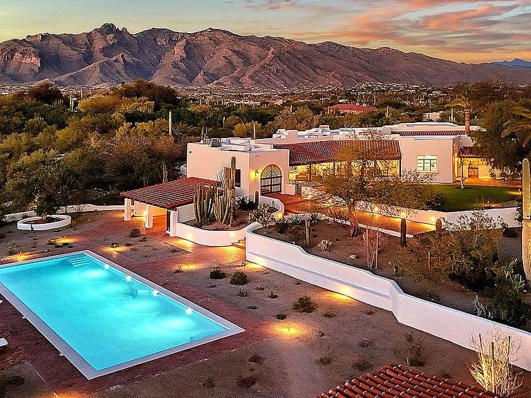 5055 N Calle La Vela photo 1