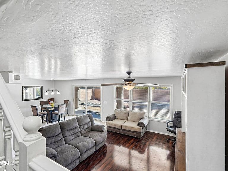 17235 W STATLER Street photo 4