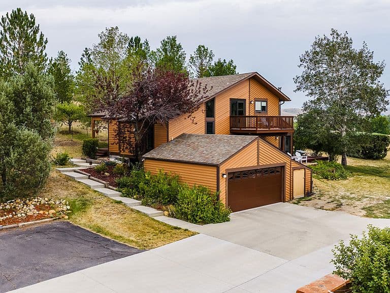 4 Harlequin Dr photo 1