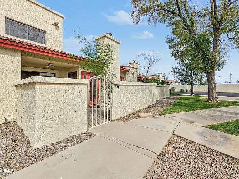 633 W SOUTHERN Avenue #1107 photo 2