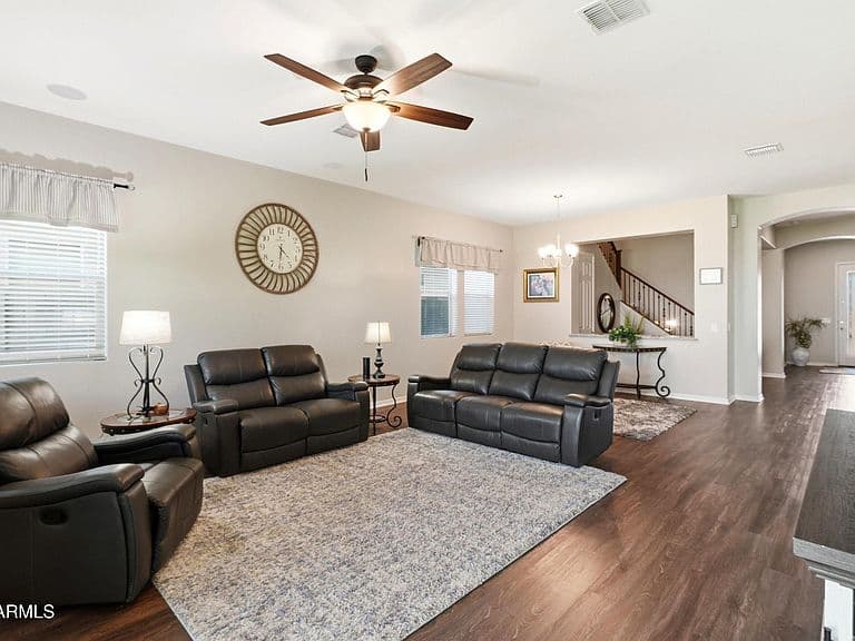 1246 W Spine Tree Avenue photo 3