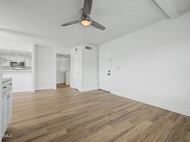 20 S BUENA VISTA Avenue #120 photo 4