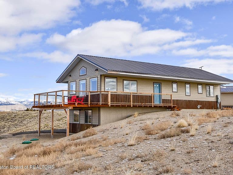 22 Blackfoot Trl photo 2
