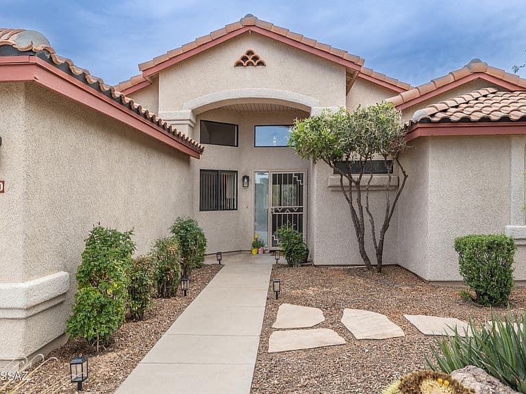350 N Sedge Ln photo 2