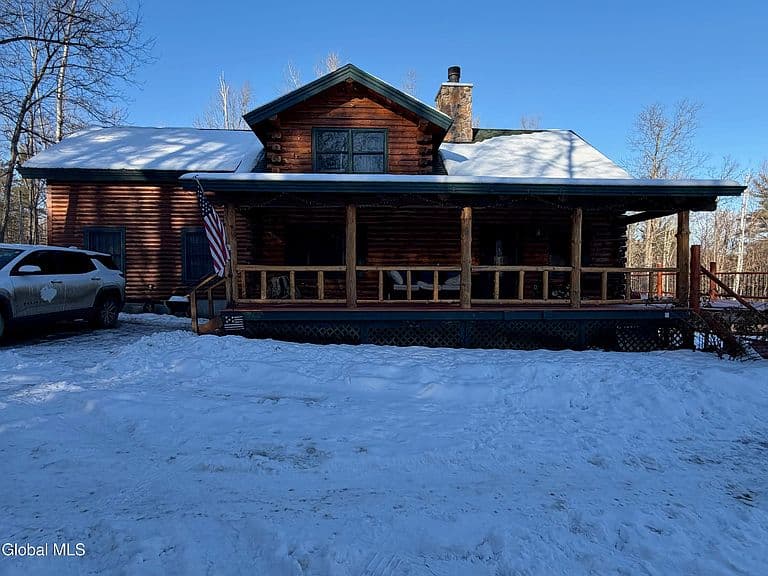 75 Forest Way photo 3