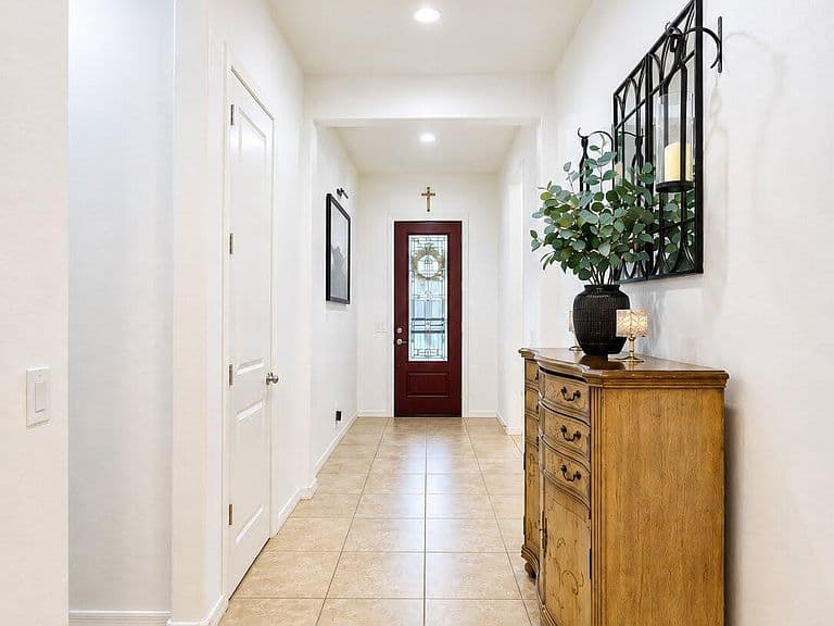 1419 E GWEN Street photo 4