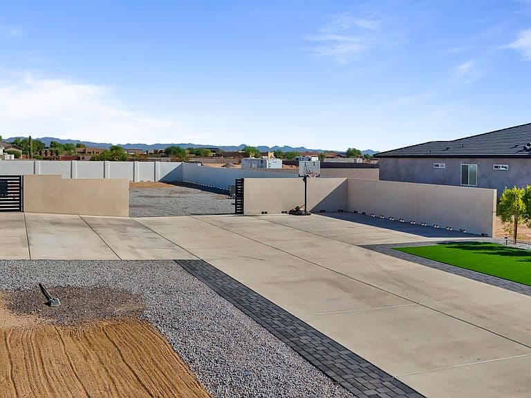 20226 W MADRE DEL ORO Drive photo 2