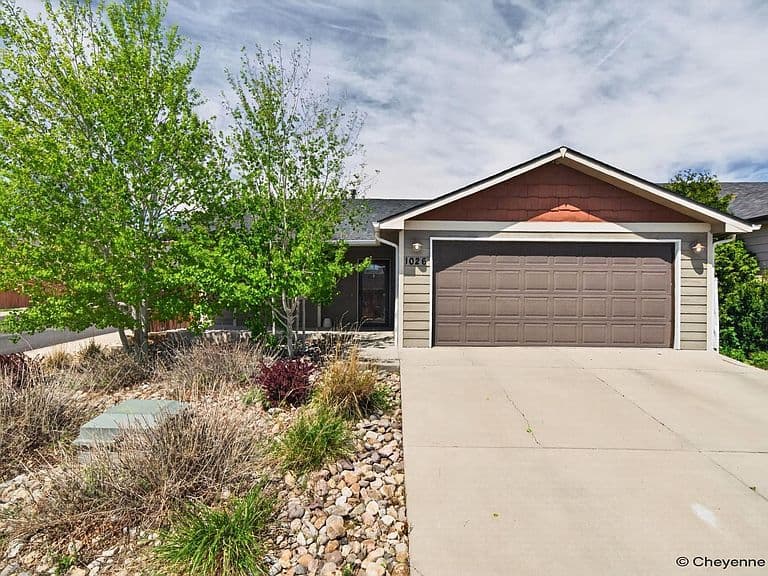 1026 Melody Ln photo 1