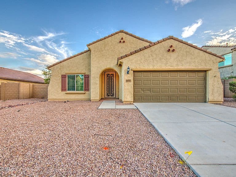 17517 W PINNACLE VISTA Drive photo 1