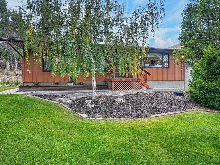 1175 Cactus Dr photo 1